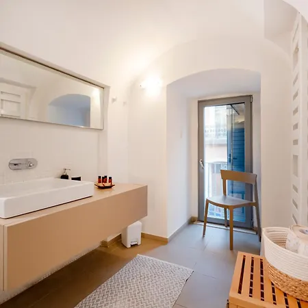 Dimora Delle Stelle - Design & Heritage 3* Bari