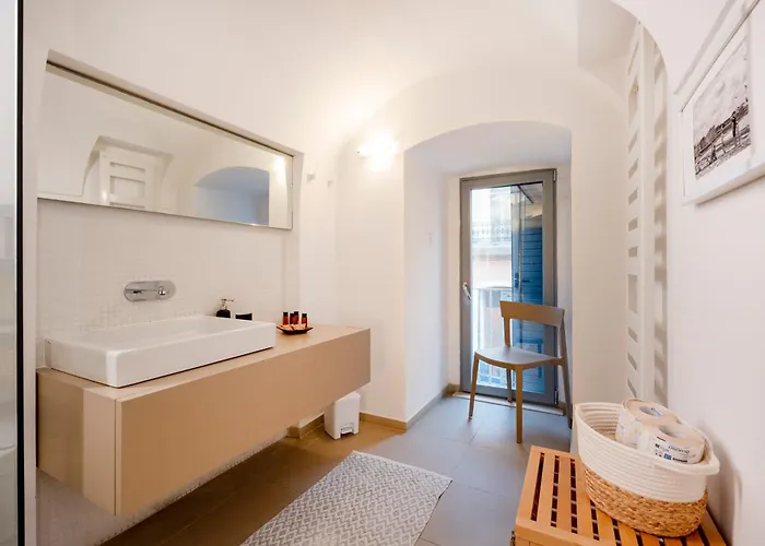 Dimora Delle Stelle - Design & Heritage 3* 巴里